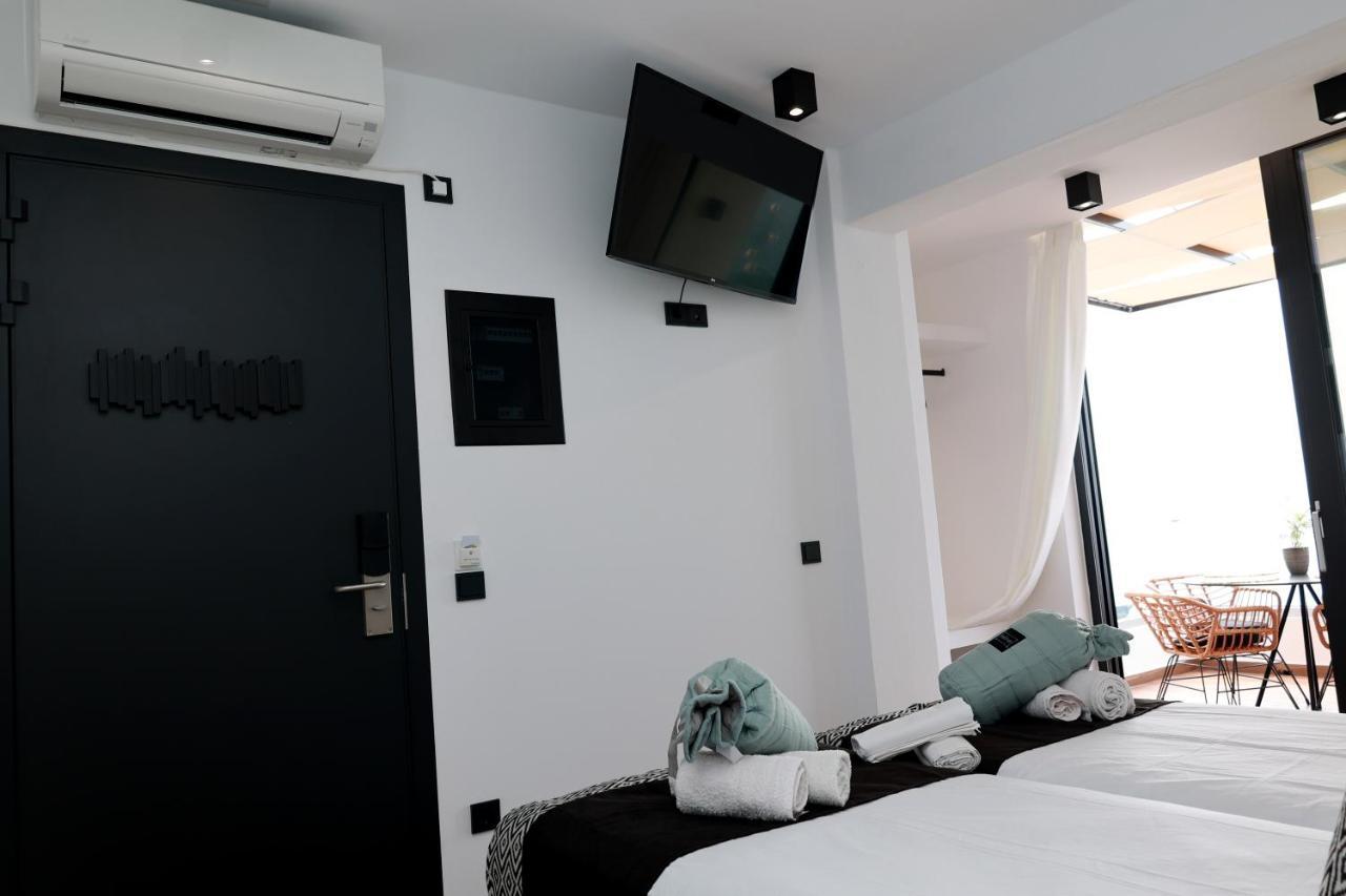 Paris-Irini Studios And Apartments Plomari Екстер'єр фото